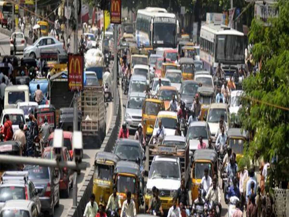 Telangana: Traffic gridlock at highway toll ahead of Sankranti