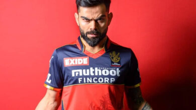 Kohli shares hilarious photo describing 'what playing in bubbles feels like'