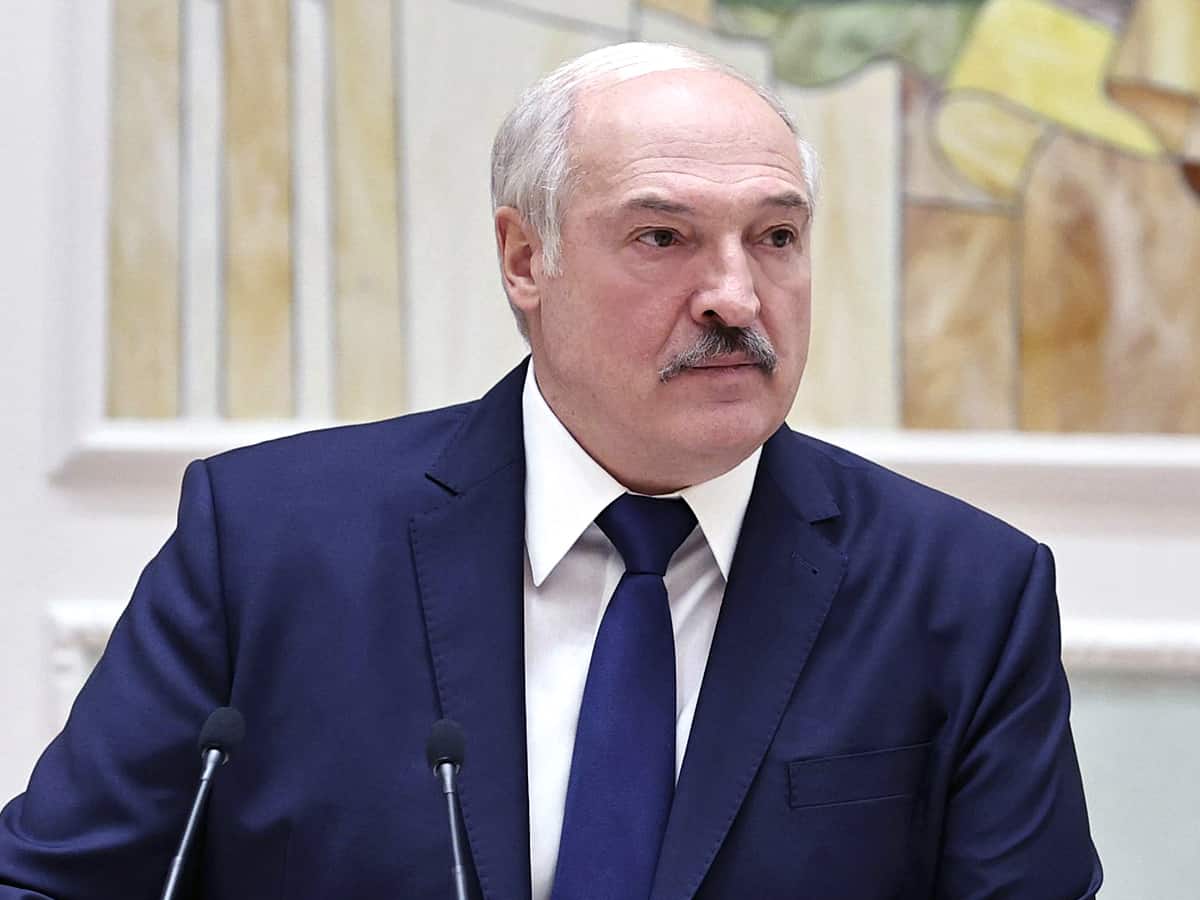 Belarus says ready for dialogue with EU on migrant crisis