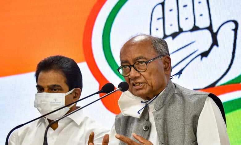 Crisis in Telangana Congress, Digvijaya Singh meeting dissidents