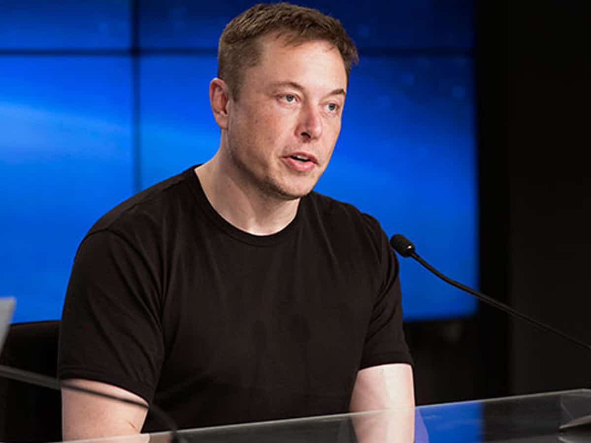 Musk sells Tesla stock worth $6.9 billion after Twitter poll troll