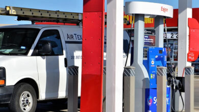 California average gas prices set new record for 2nd straight day