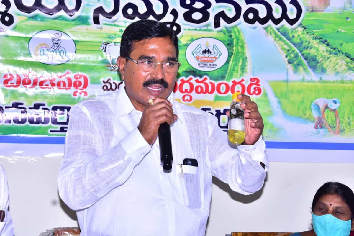 Telangana seeks timely supply of fertilizers from Centre