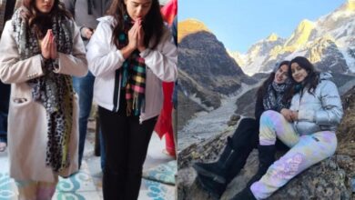 Janhvi Kapoor, Sara Ali Khan offer prayers at Kedarnath temple