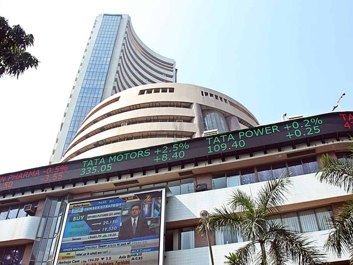 Sensex slumps over 300 pts in early trade; Nifty drops below 18,000