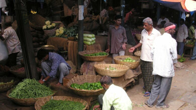 Incessant rains increase vegetable rates in Karnataka