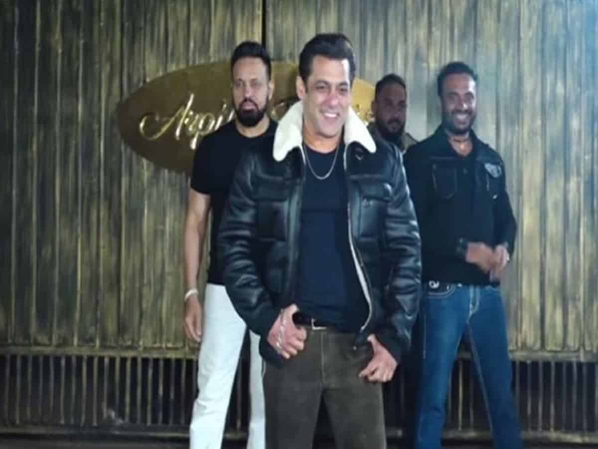 Post recovering from snake bite, Salman Khan hosts star-studded birthday bash