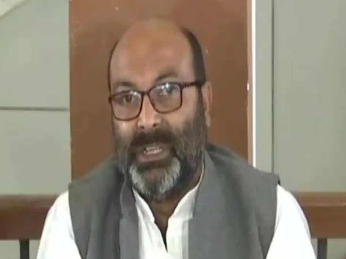 PM began worrying about cows ahead of polls: UP Cong chief