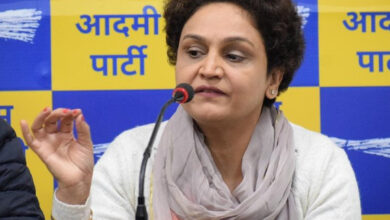 Virender Sehwag's sister, Anju Sehwag joins Aam Aadmi Party