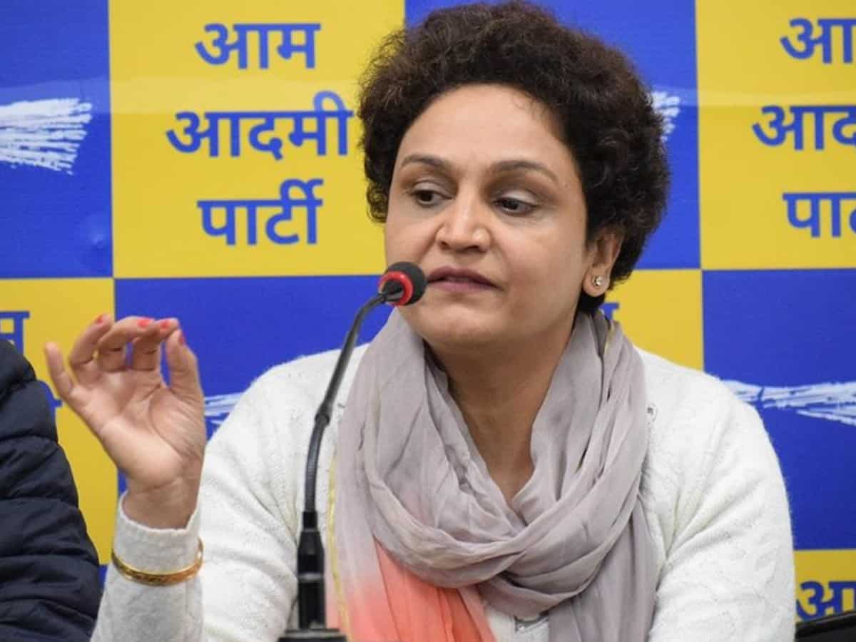 Virender Sehwag's sister, Anju Sehwag joins Aam Aadmi Party