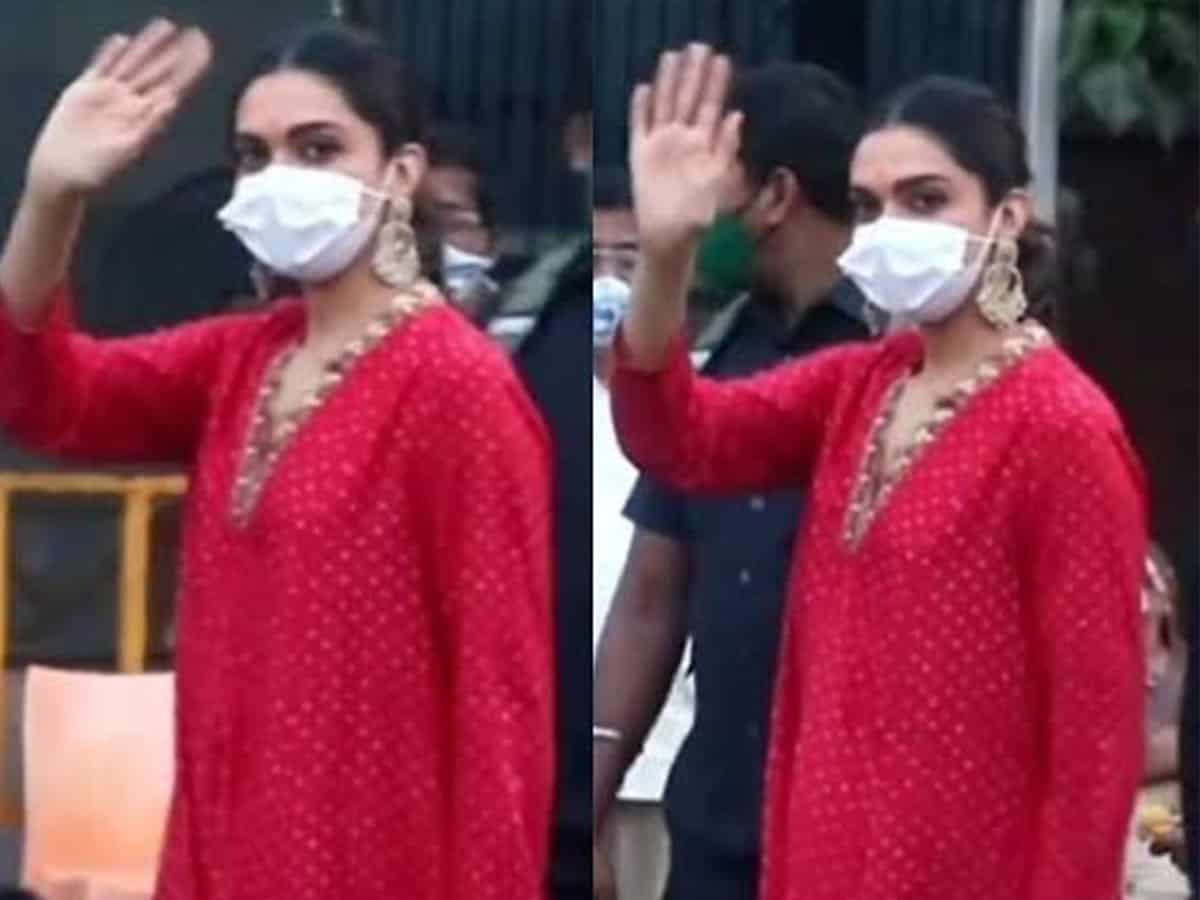 Deepika visits Siddhivinayak Temple to seek blessings for '83'