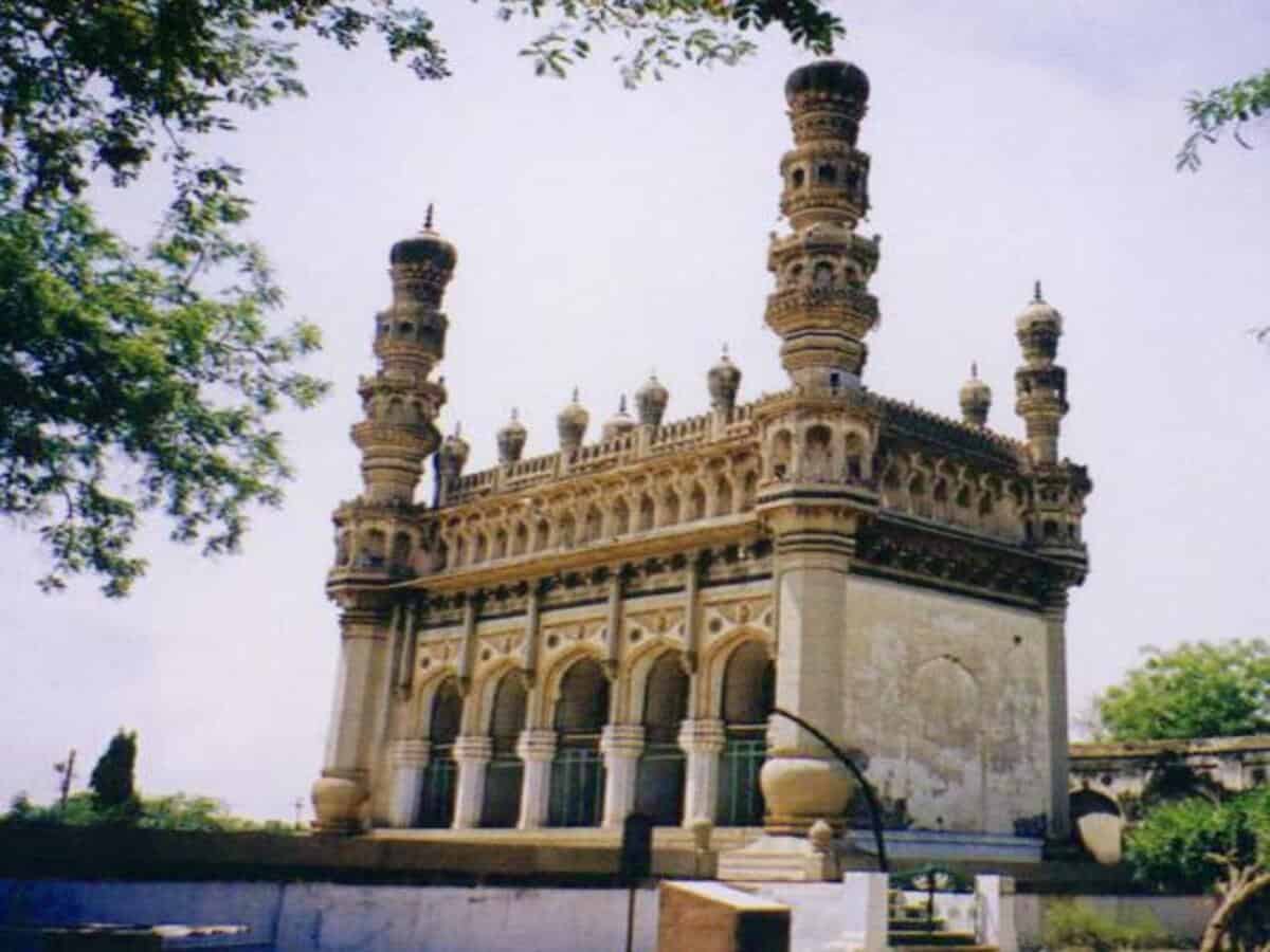 Toli Masjid in need of renovation, work to commence soon
