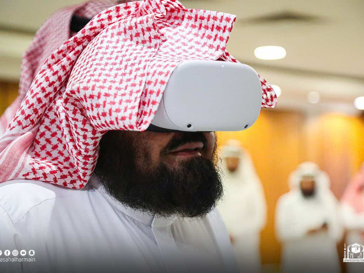 Saudi Arabia launches initiative to touch black stone virtually