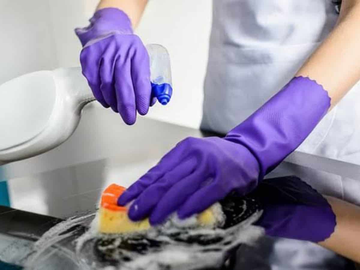 UAE sets guidelines for domestic worker recruitment fee refunds