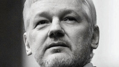 UK court overturns denial of US request to extradite Assange
