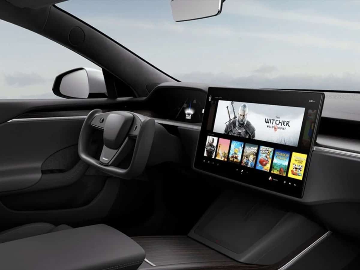 Tesla to disable video games for drivers, passengers while driving