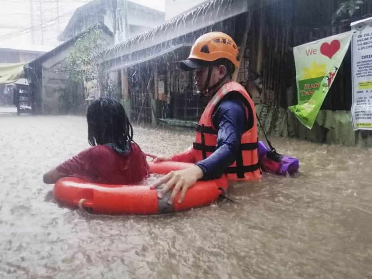 Death toll from Typhoon Rai in Philippines exceeds 400