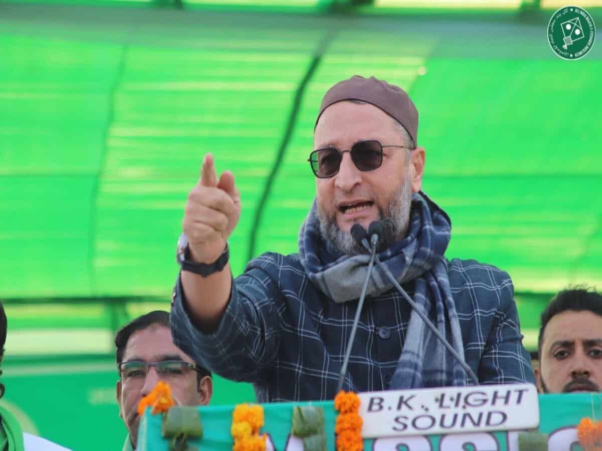 Owaisi takes a dig at Yogi , asks Don't you know who fired at me?