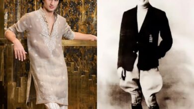 Ibrahim Ali Khan is his great grandfather Iftikhar Ali Khan's doppelganger