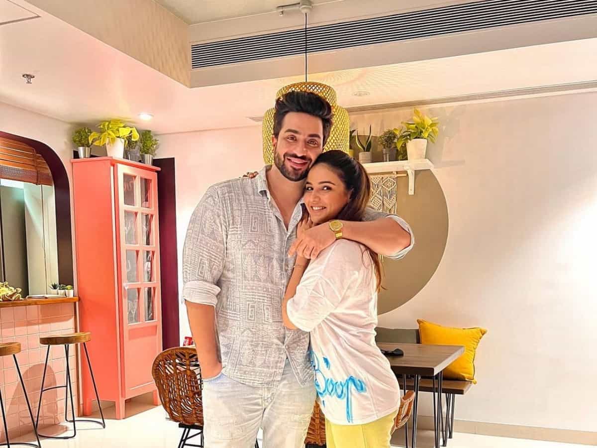 Aly Goni, Jasmin Bhasin getting married? See their new home pics