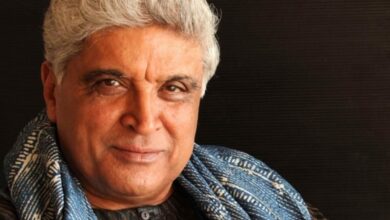Javed Akhtar mocks BJP slogan, 'Three words out of four are of Urdu'