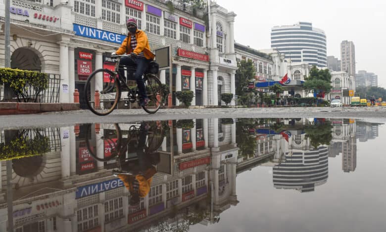 Photos: Weekend curfew in Delhi