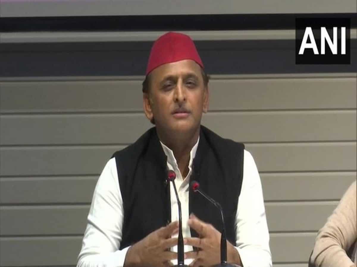 UP: Akhilesh launches membership drive for Samajwdi party