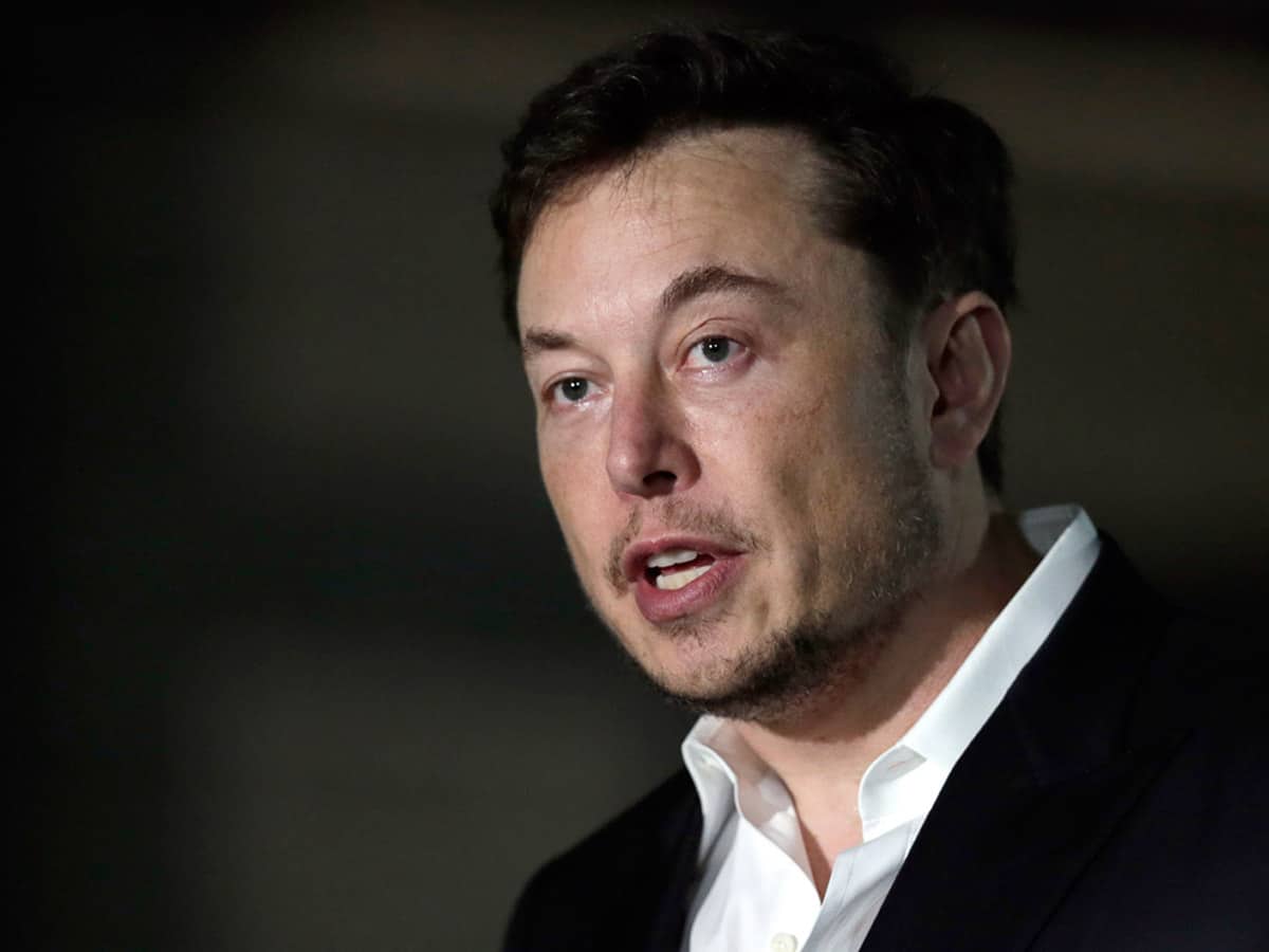 Musk takes dig at General Motors' EV sales in Q4