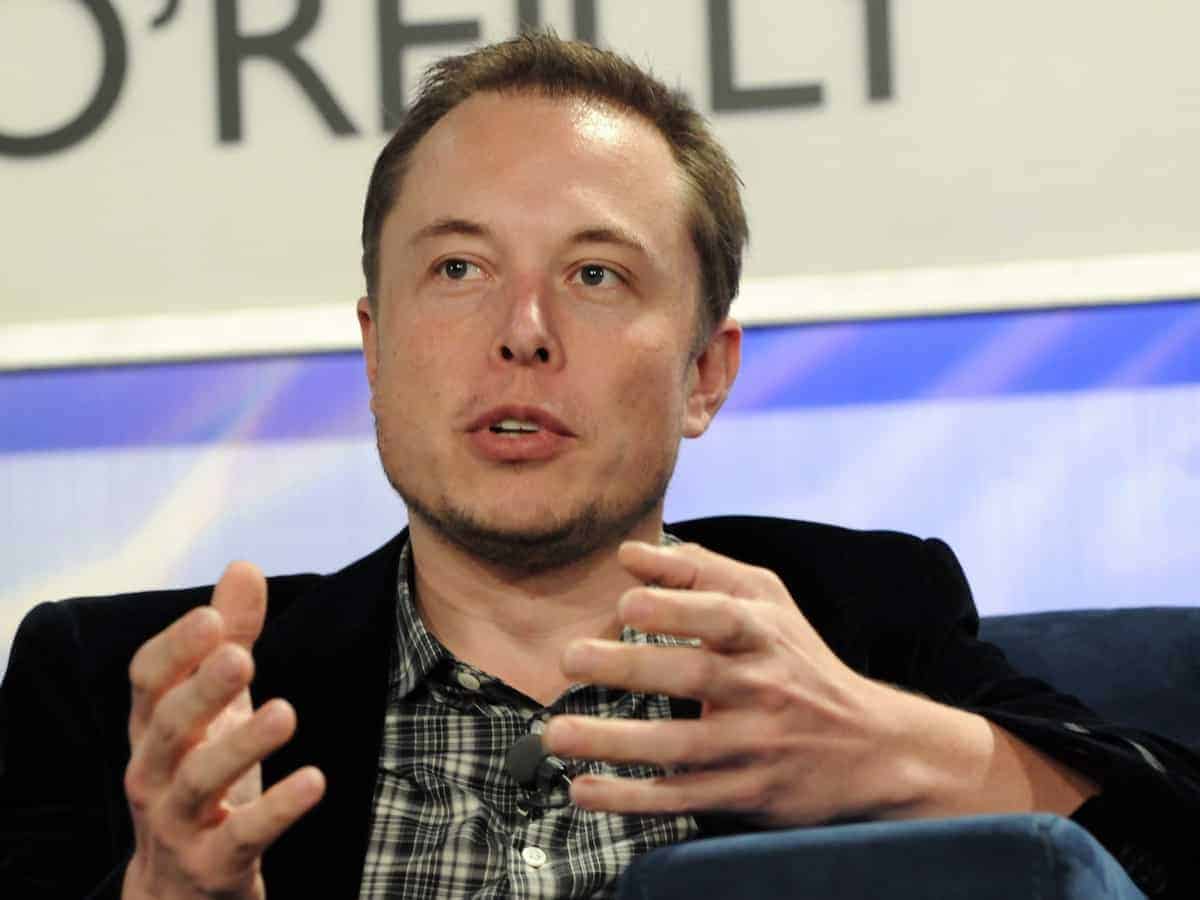 Elon Musk offers teen $5K to stop tracking his private jet location