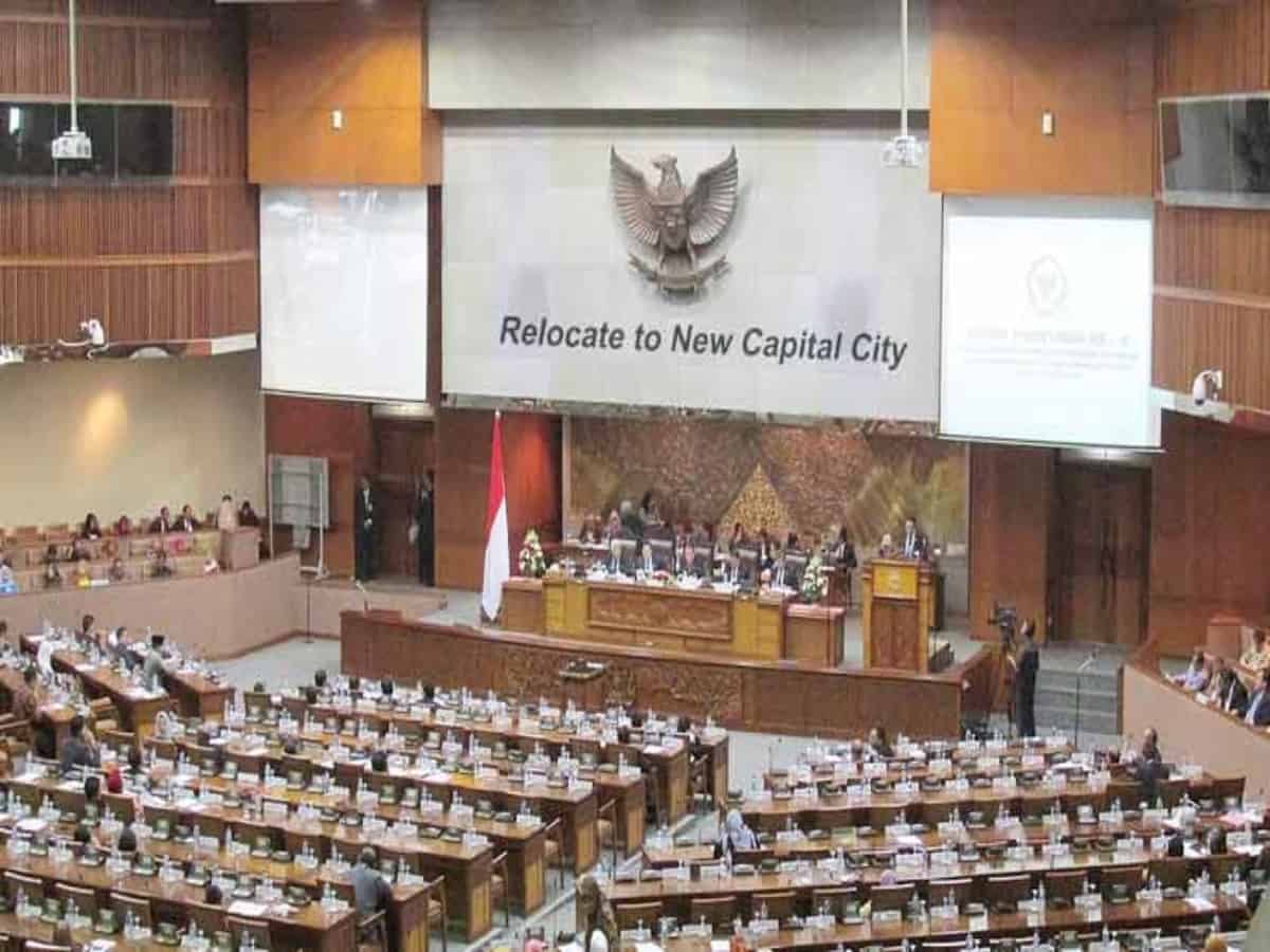Indonesian parliament passes law to relocate capital to Nusantara