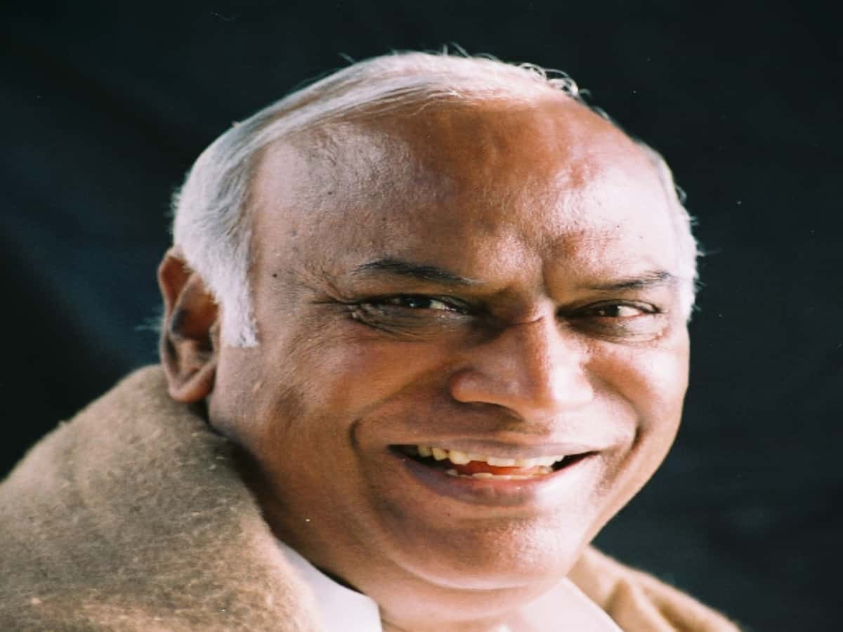 Leader of Opposition in RS , Mallikarjun Kharge tests positive for COVID-19