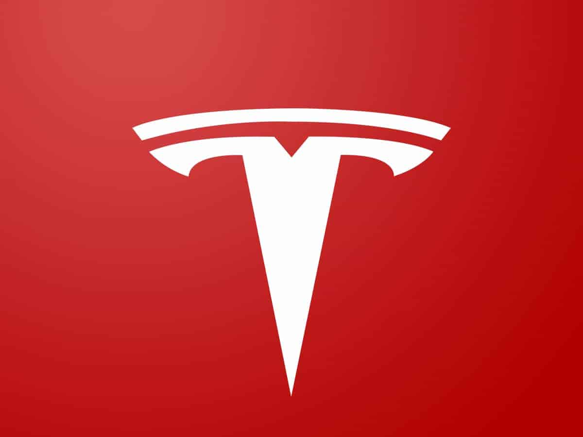 Tesla asks fanbase to support push to allow direct sales in NY
