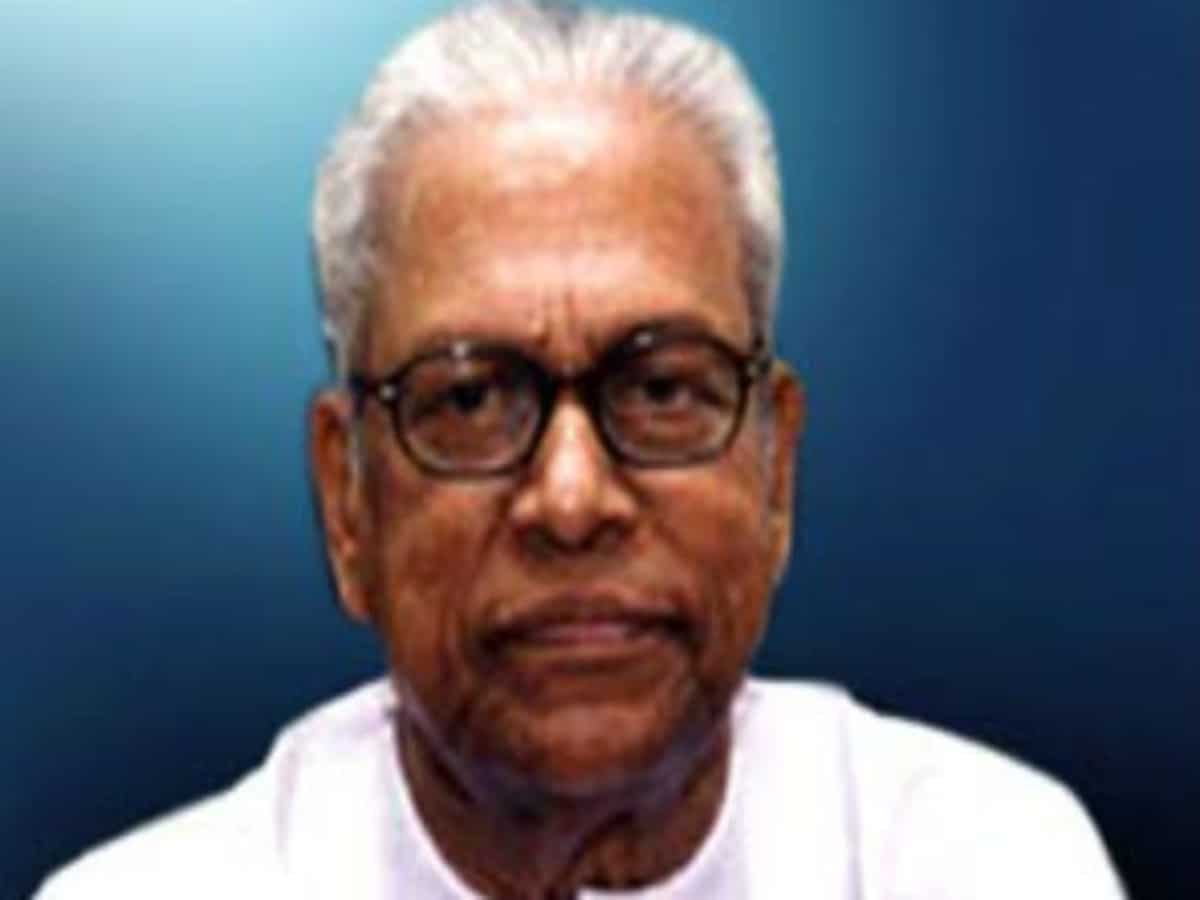 Former Kerala CM Achutanandan tests COVID positive