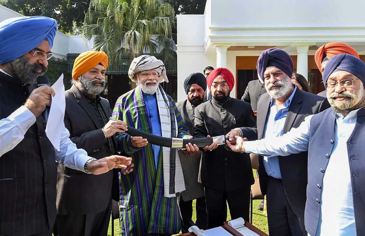 Prime Minister Narendra Modi with Afghan Sikhs & Hindus delegation