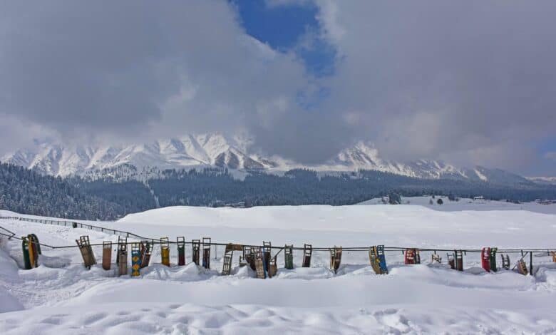 Constant western disturbances to give heavy snowfall in upper hills