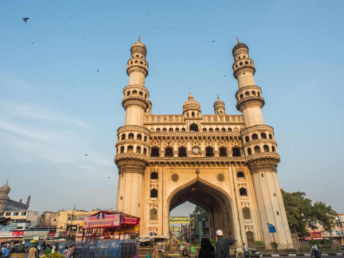 Road digging close to Charminar leads to dangerous speculations; Police stopped the work