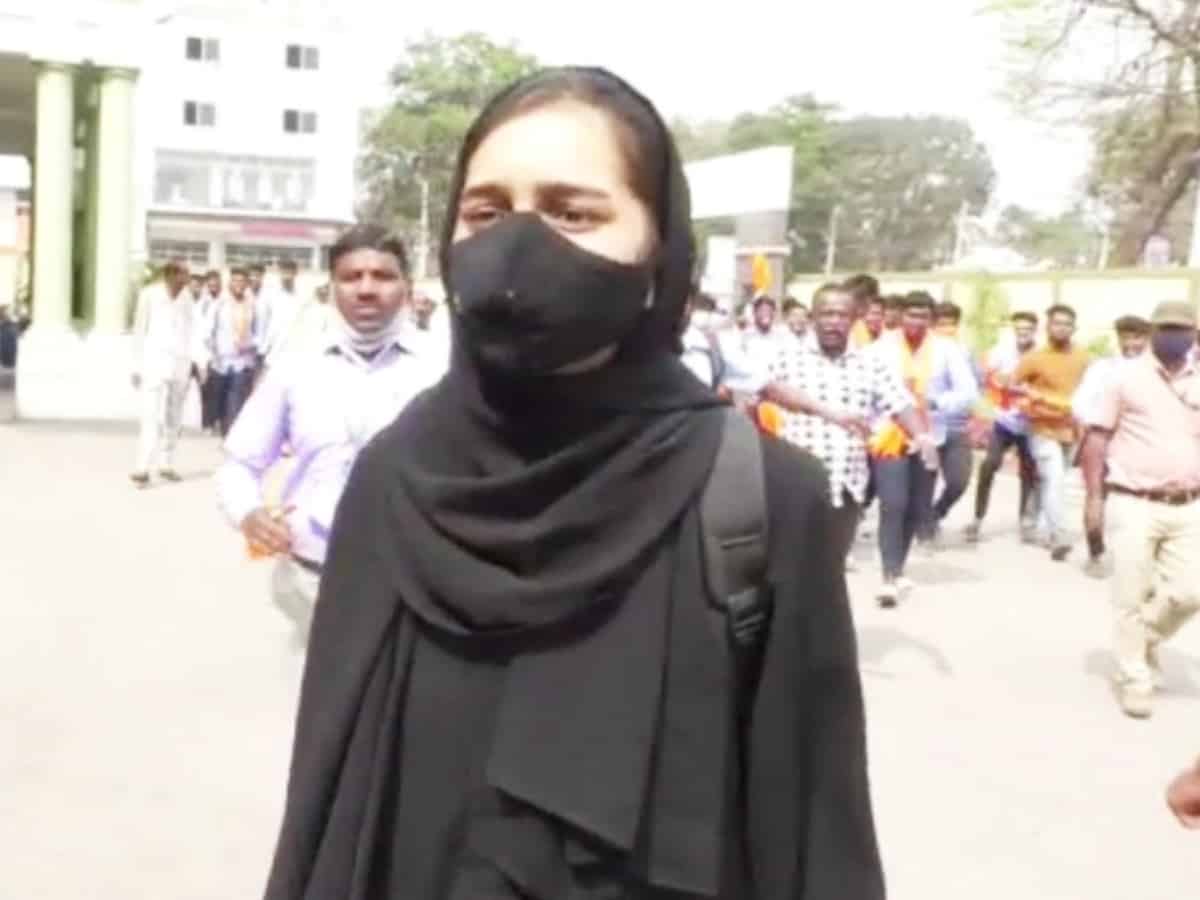 Hijab row: RSS Muslim wing supports Karnataka girl