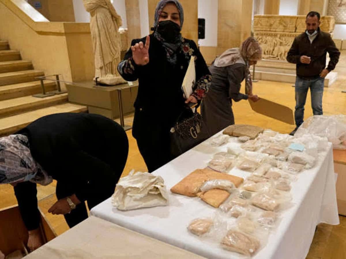 Lebanon returns 337 ancient artifacts to Iraq