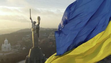 With war looming, Gulf countries call on their citizens to leave Ukraine