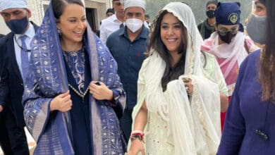Kangana Ranaut, Ekta Kapoor visit Gurudwara Bangla Sahib for blessings