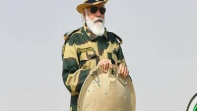 UP court issues notice to PMO over Modi's Army uniform