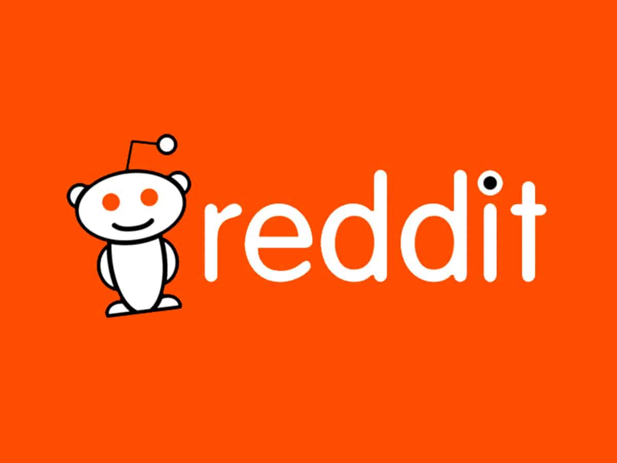 Reddit expands live audio chat to desktop, rolls out new features