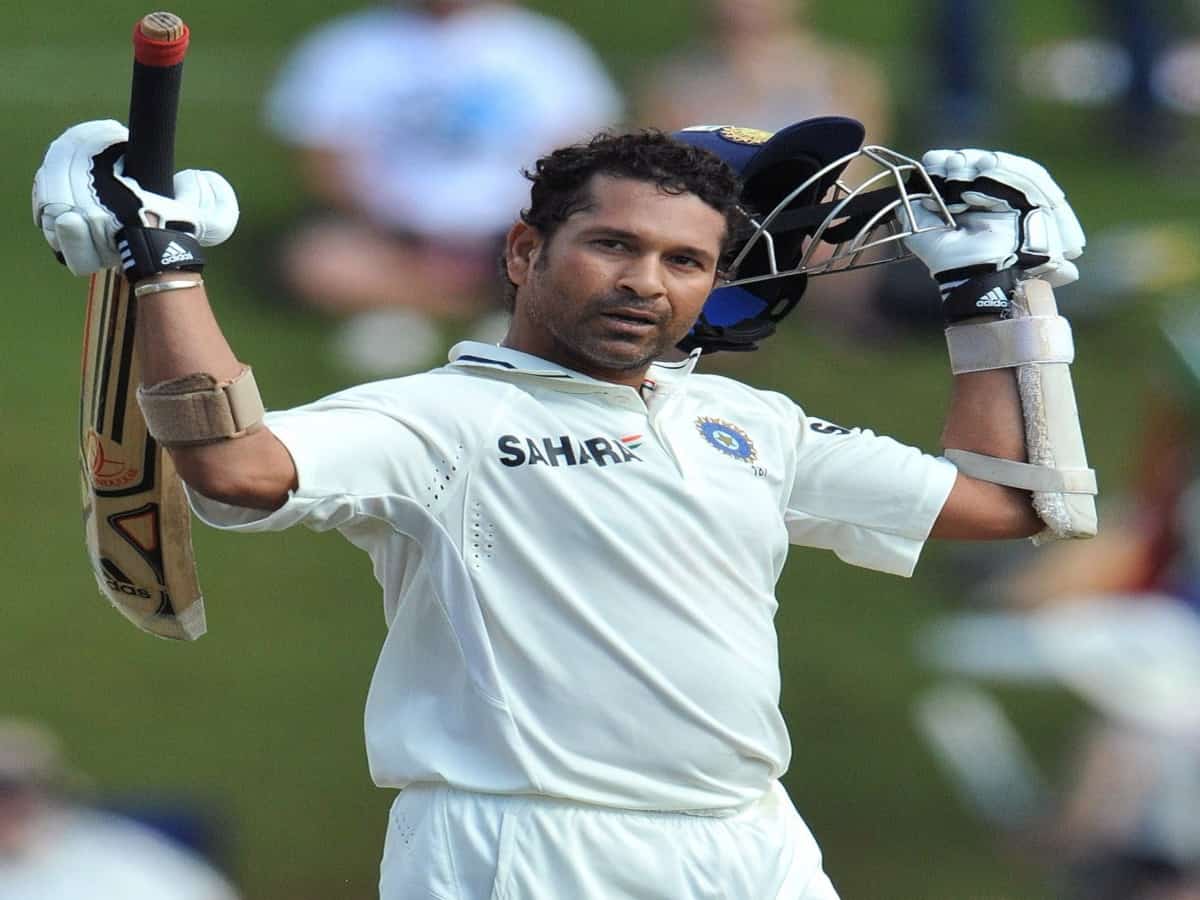 Tendulkar congratulates Indian cricket on 1000th ODI