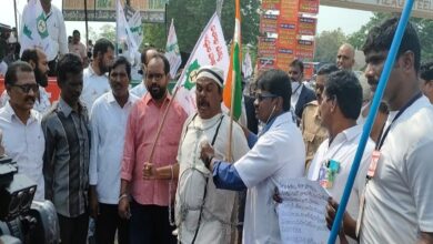 AP: Steel workers' hunger strike enters 367th day