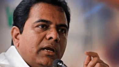 KTR slams Tamilisai, says governor can't have dual role