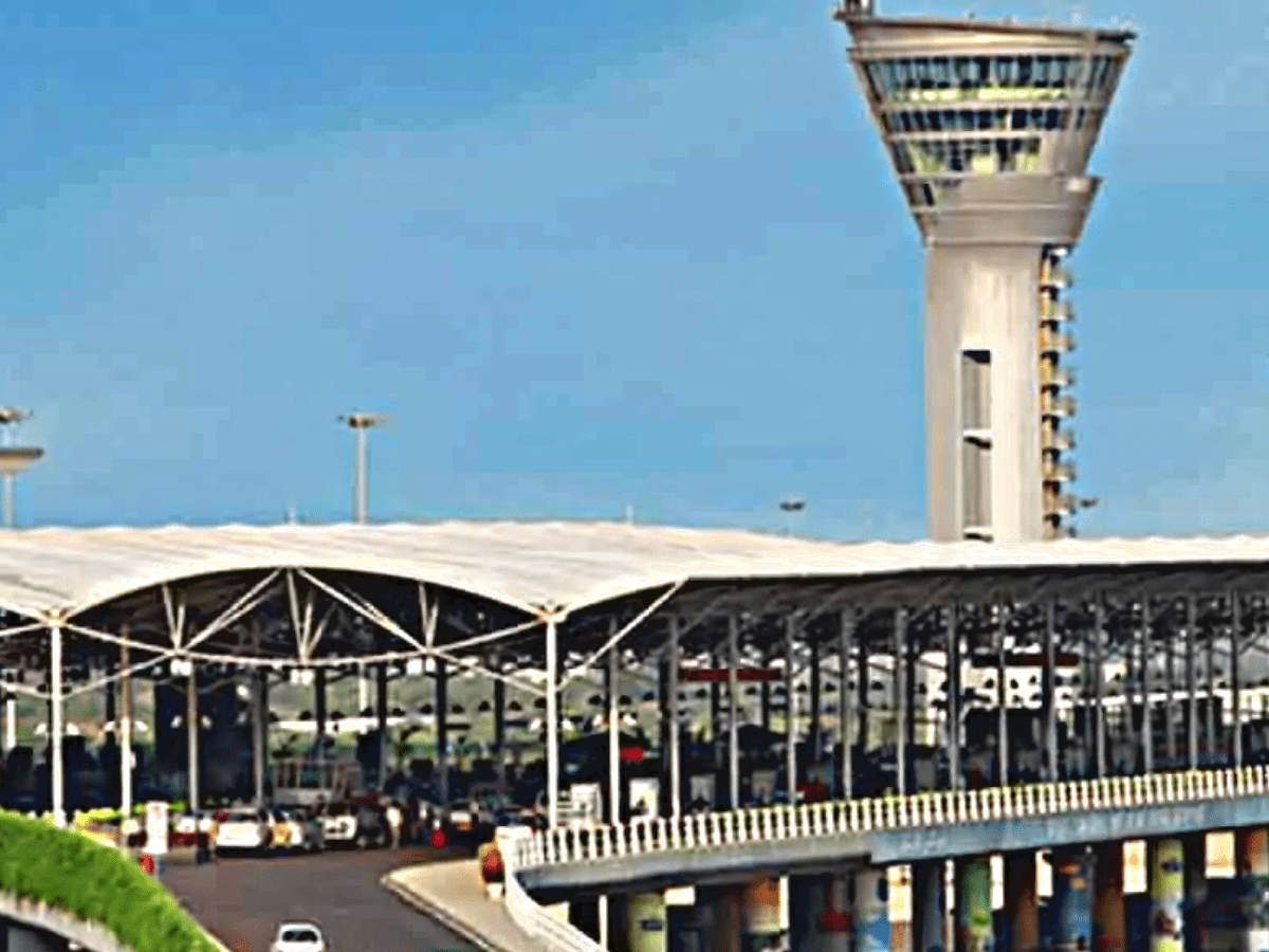 Hyderabad- Dubai flight cancelled after RGIA receives 'hijack' warning