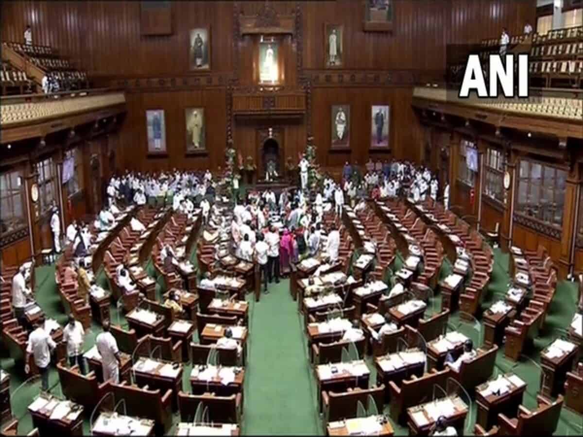 JD(S) holds demonstration inside Karnataka assembly over alleged irregularities in education institution