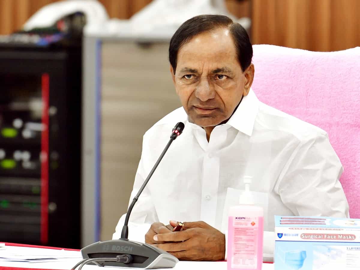 KCR to hand over aid to families of two jawans in Ranchi