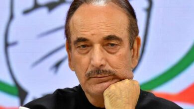 Congress dissenters meet at Azad's residence after poll debacle