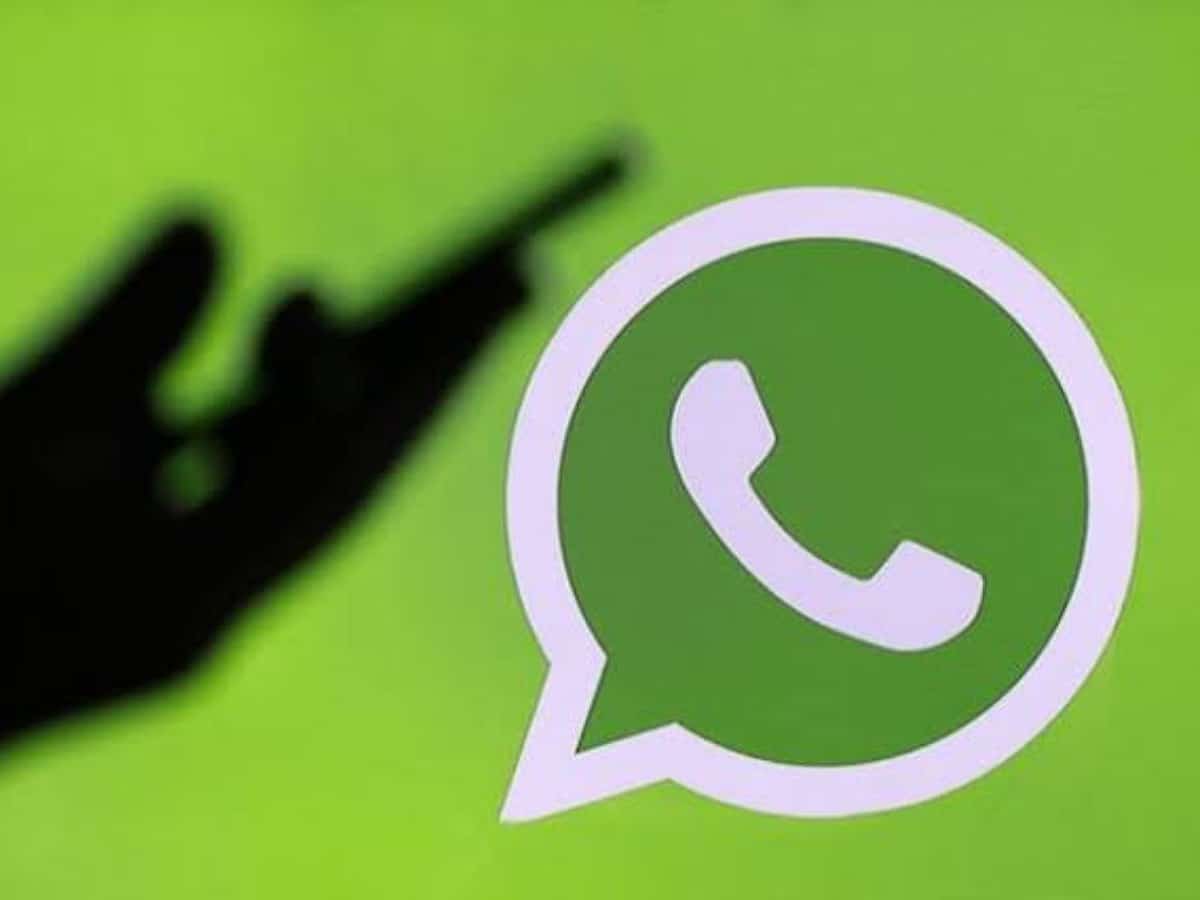 Saudi Arabia: Man divorces wife after she blocked him on WhatsApp